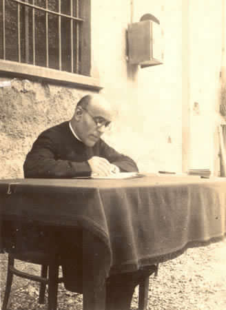 Don Locatelli. Al lavoro